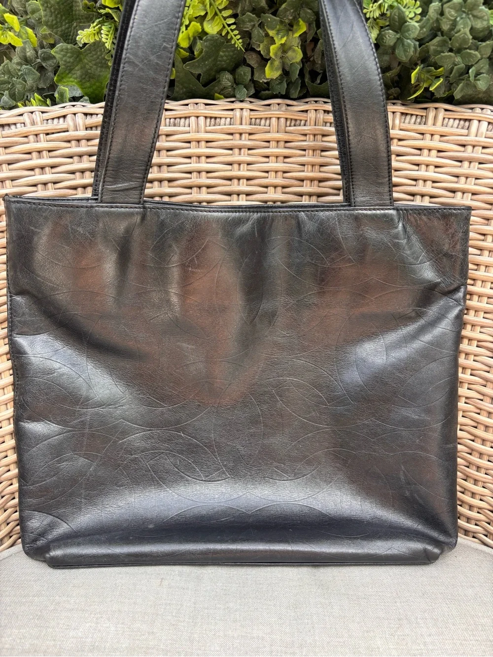 Authentic CHANEL black lambskin CC logo tote